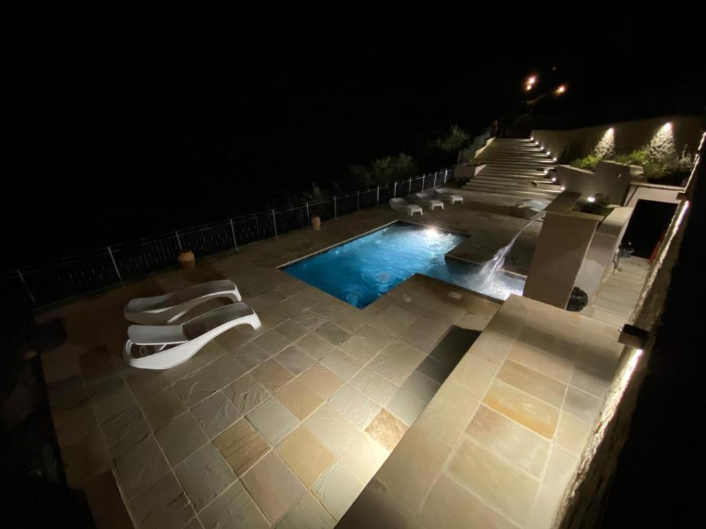 Il Castello Di Perchia Aparthotel Crocemaroggia ภายนอก รูปภาพ