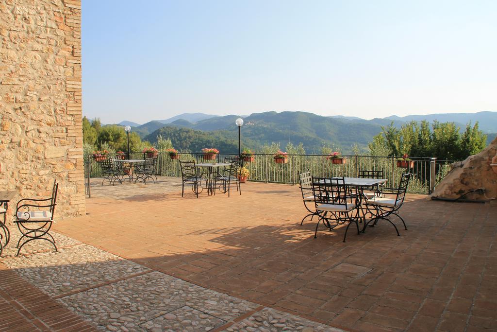 Il Castello Di Perchia Aparthotel Crocemaroggia ภายนอก รูปภาพ