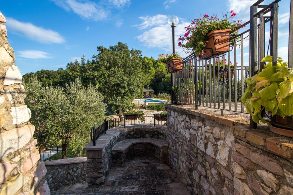 Il Castello Di Perchia Aparthotel Crocemaroggia ภายนอก รูปภาพ
