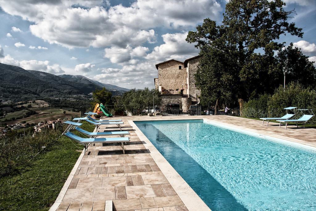 Il Castello Di Perchia Aparthotel Crocemaroggia ภายนอก รูปภาพ